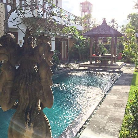 Kubu Dimedauh Hotel Kuta Lombok Eksteriør billede